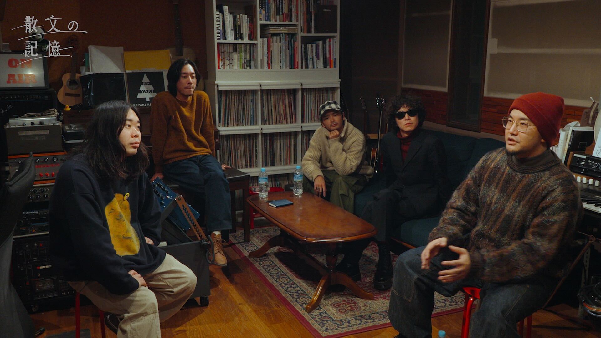 Hedigan’sが出演する『散文の記憶 | 街・言葉・時々酒 by muda』がYouTubeにて公開