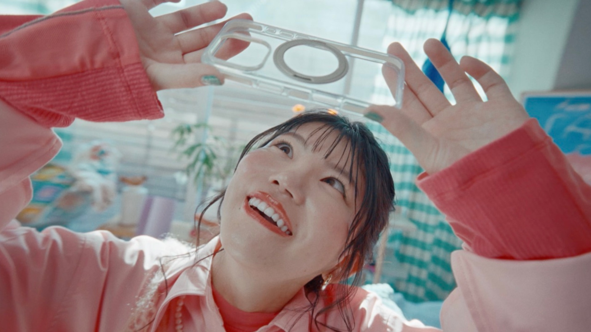 スマホケースブランドTORRASのWeb CMが公開