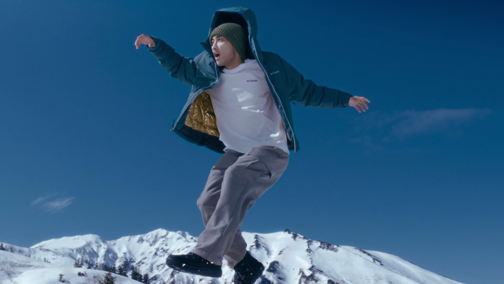 Columbia「オムニヒートインフィニティ」2025AW TVCMが公開
